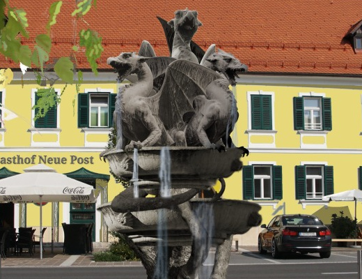Der Drachenbrunnen